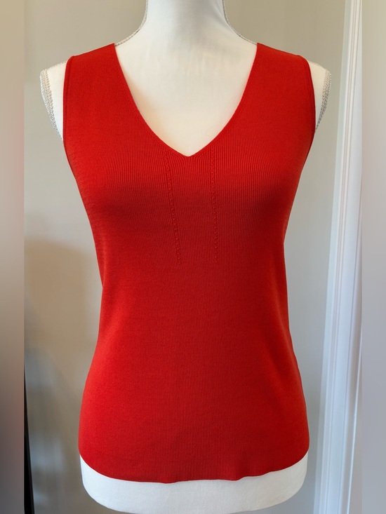 Ted Baker Tops - Ted Baker Top V-Neck Sleeveless Knit, Size S Casual, Summer, Beach, Tank, Layer